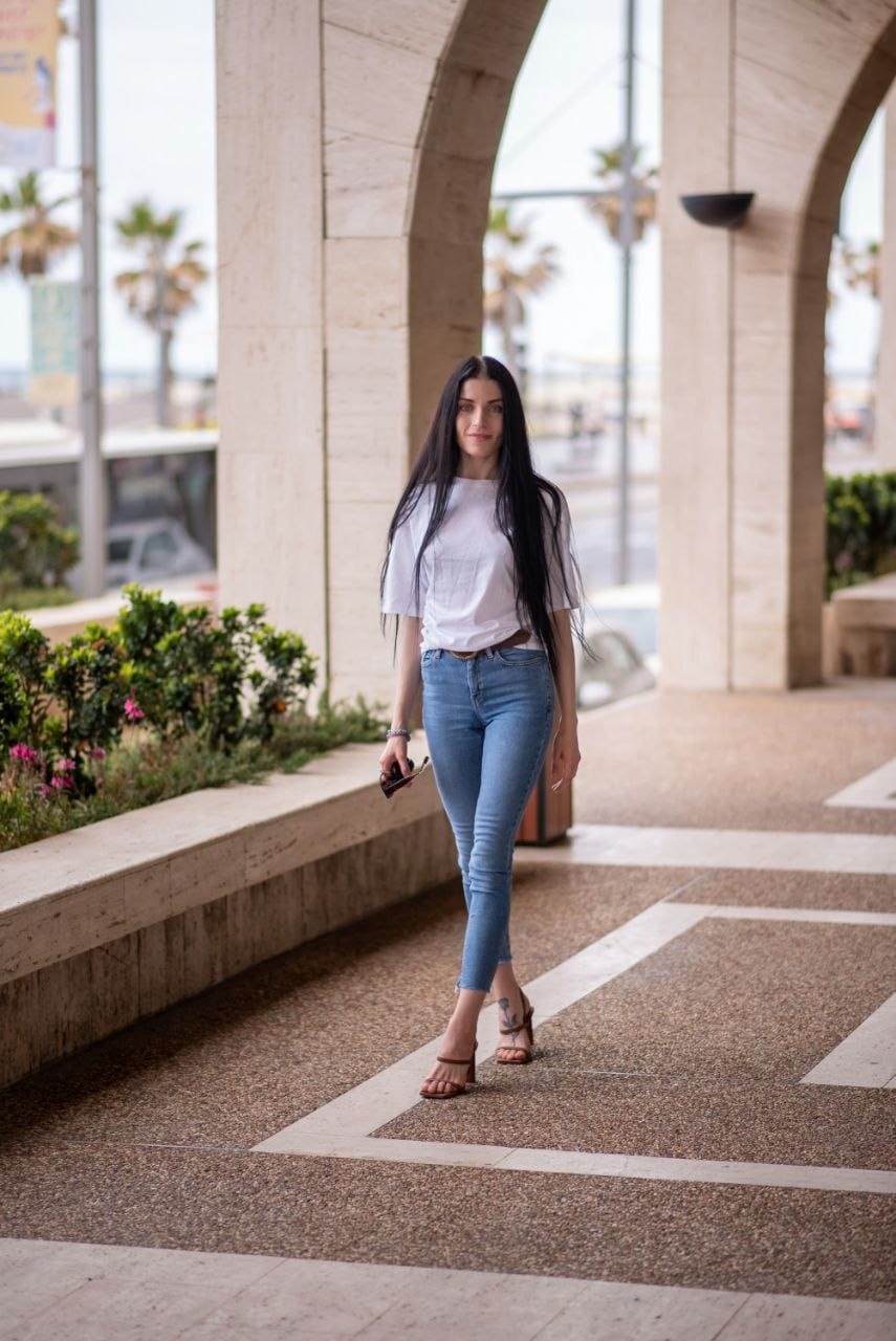 ליזה תל אביב ברונטית בת 25 בחורה סופר סקסית חטובה