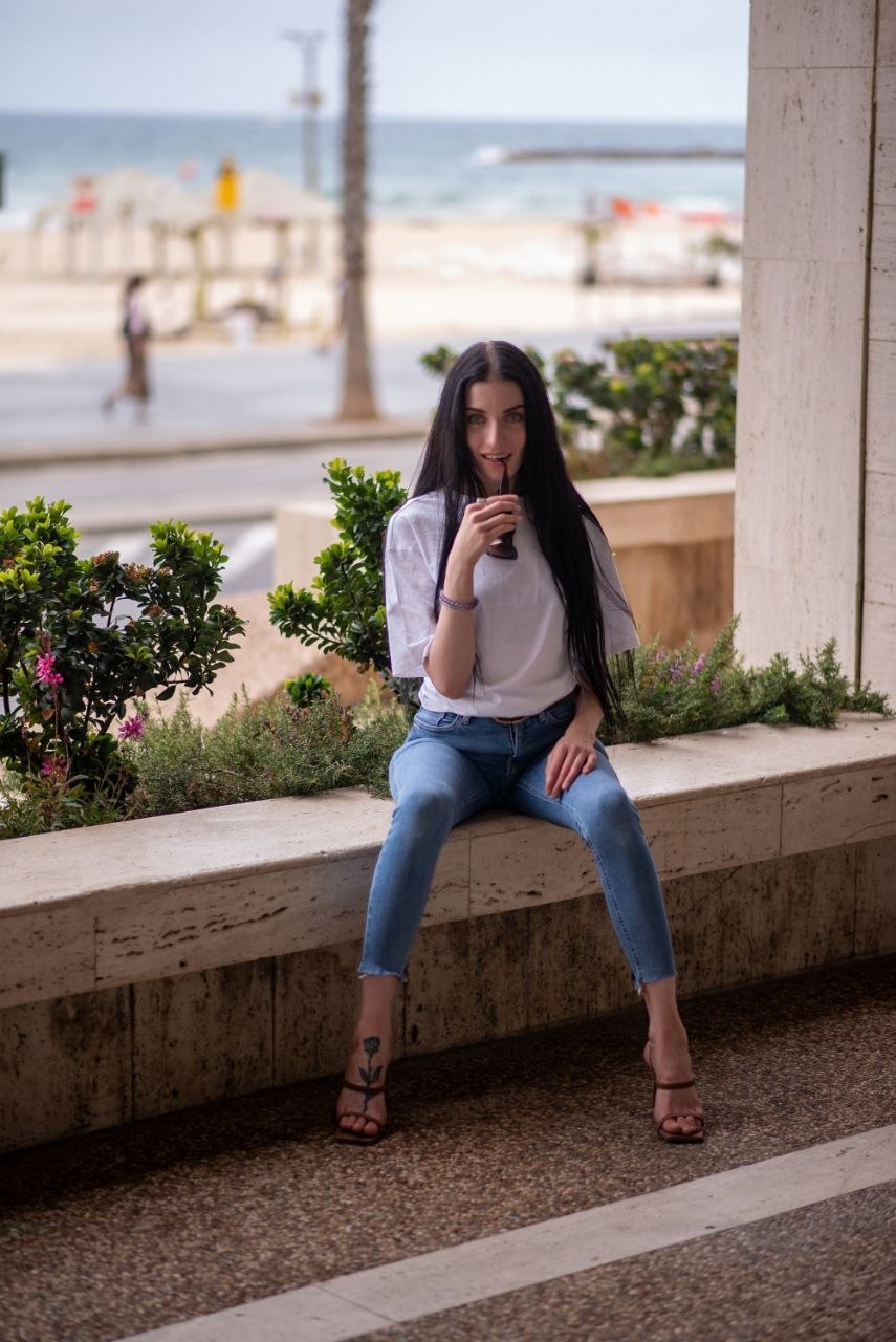 ליזה תל אביב ברונטית בת 25 בחורה סופר סקסית חטובה